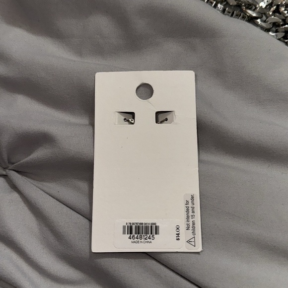 Express Modern Essentials Medium Silver Hoop Earrings 3/4in / 0.75” diameter NWT - Picture 3 of 3